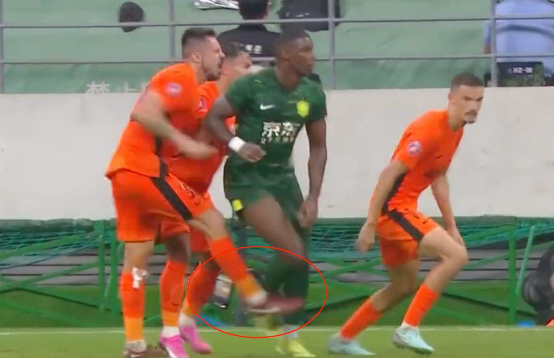 日凌晨, 发一则声明, 无缘进军决 日凌晨, 发一则声明, 无缘进军决